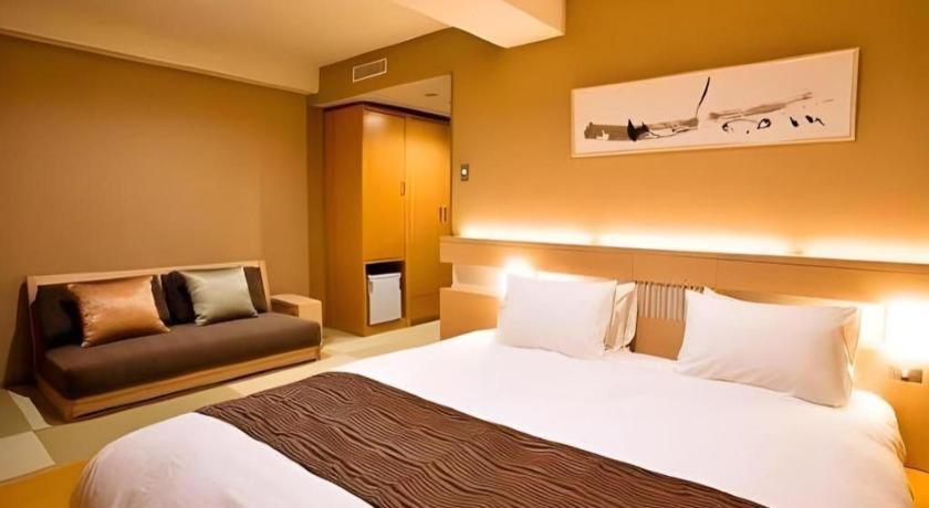 Spa Land Hotel Naito Fuefuki Екстериор снимка